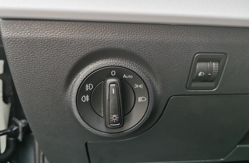 Fahrzeugabbildung SEAT Arona Style 1.0 TSI + SHZ + DAB + NAVI