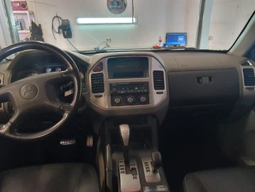 Mitsubishi Pajero 3.2 DI-D Dakar V60 im Kundenauftrag!