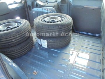 Volkswagen Caddy - 11
