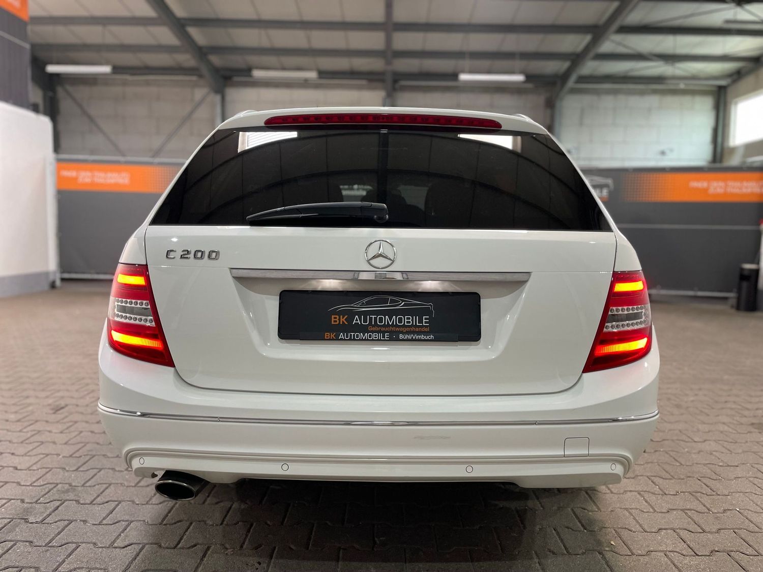 Fahrzeugabbildung Mercedes-Benz C 200 T CGI BlueEfficiency #Tempomat#PDC#Navi