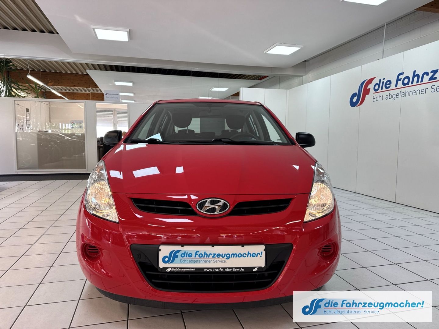 Fahrzeugabbildung Hyundai i20 Comfort 1.2 Klima el.SP teilb.Rücksb AUX MP3