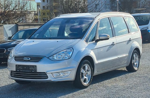 Ford Galaxy Titanium 2.2 TDCI AUTOMATIK+7-SITZER+PDC