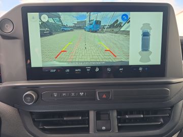 Bild 12 Ford Transit Custom E 320 L1 Trend RWD Elektro Navi L