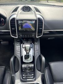 Porsche Cayenne - 12