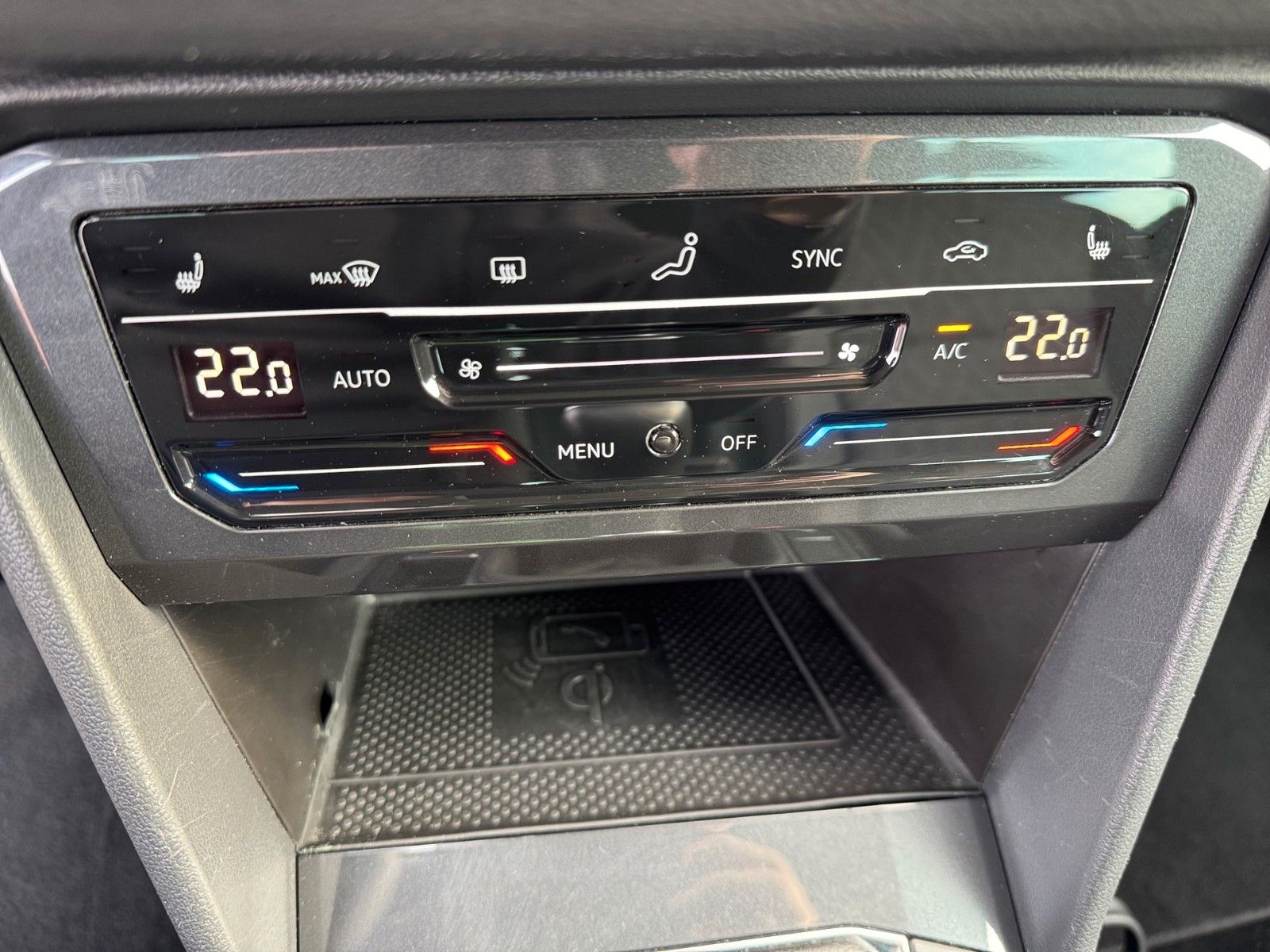 Fahrzeugabbildung Volkswagen Tiguan Life MOVE 1.5 TSI