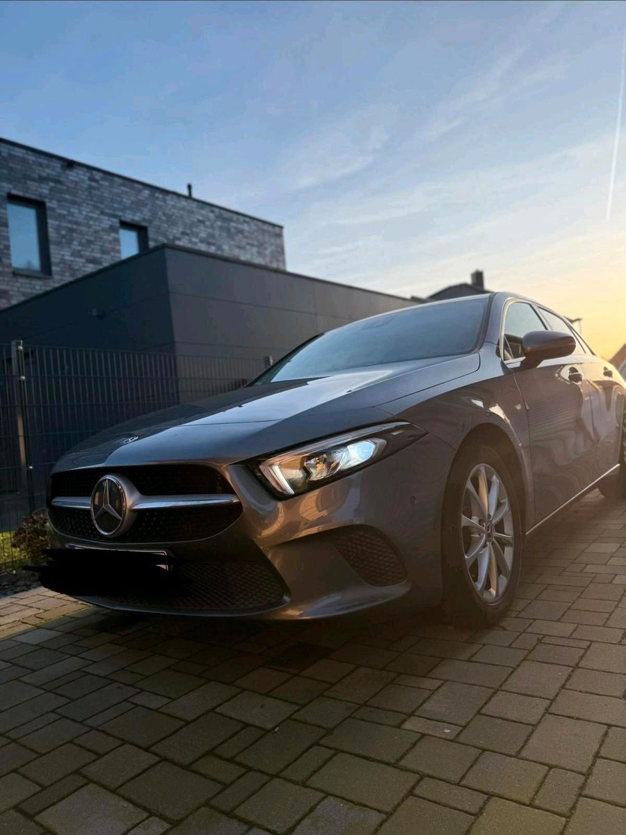 MERCEDES-BENZ Mercedes A200