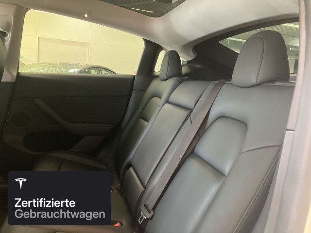 Tesla Model Y Long Range AWD foto 12