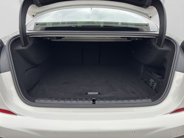 Fahrzeugabbildung BMW 218d Gran Coupé M Sport+ M Fahrwerk+LED+Navi+DAB