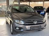 Volkswagen Tiguan Track & Style BMT 4Motion-AHK-PANO - Volkswagen Tiguan: Track Style