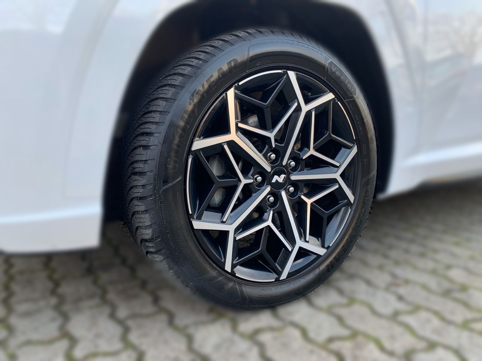 Fahrzeugabbildung Hyundai TUCSON 1.6 T-GDI N Line Mild-Hybrid Navi LED