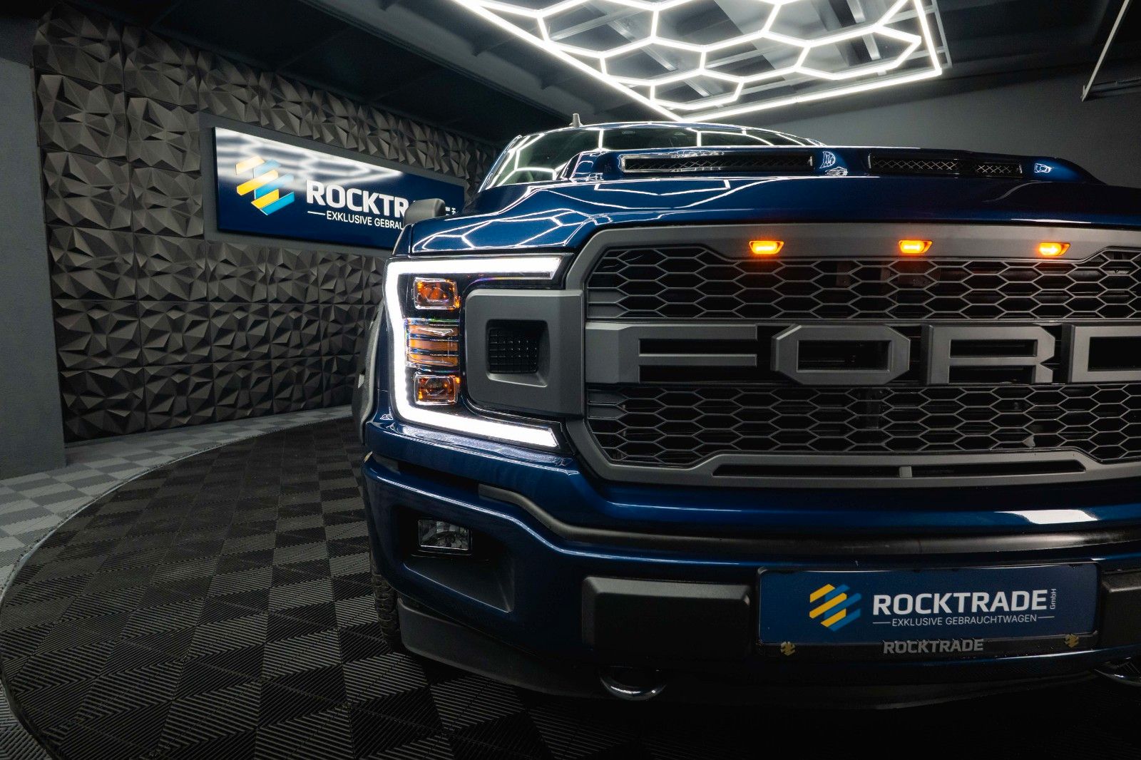 Fahrzeugabbildung Ford F150 V6 4x4 Offroad SuperCrew RAPTOR HardTop 19%