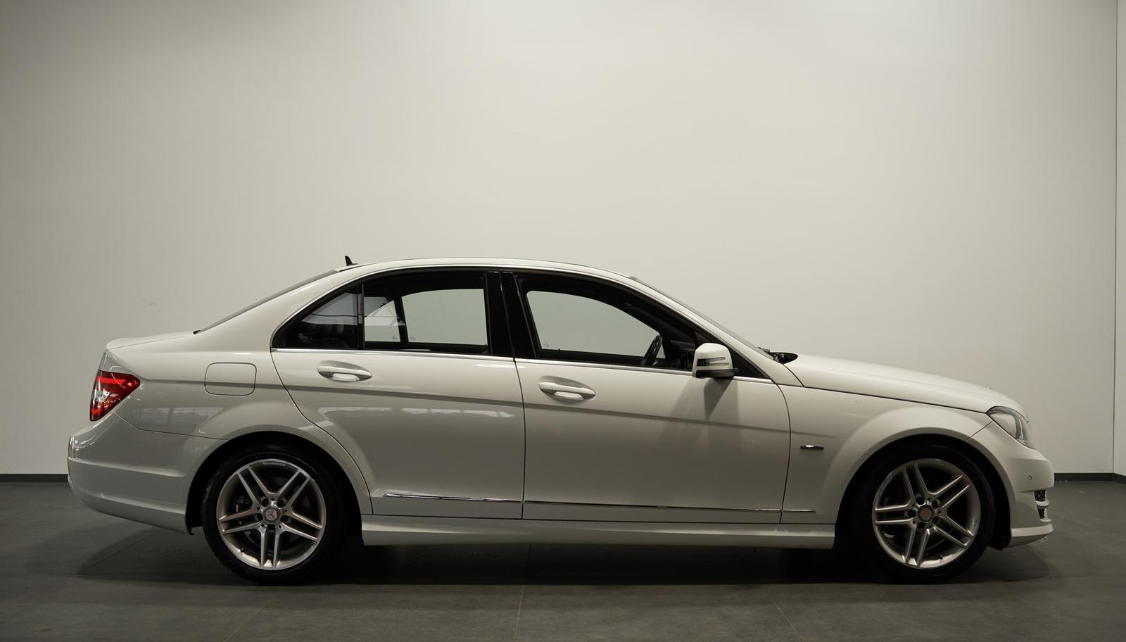 MERCEDES-BENZ CLASSE C 200 CGI 184ch BVA AMG LINE - BI-XÉNON - GPS COMAND - CUIR - SIÈGES CHAUFFANTS - CLIM 3 ZONES