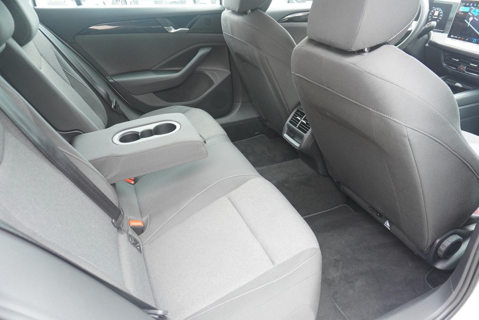 Volkswagen Passat 1.5 eTSI Business LED Navi ACC, миниатюра 28