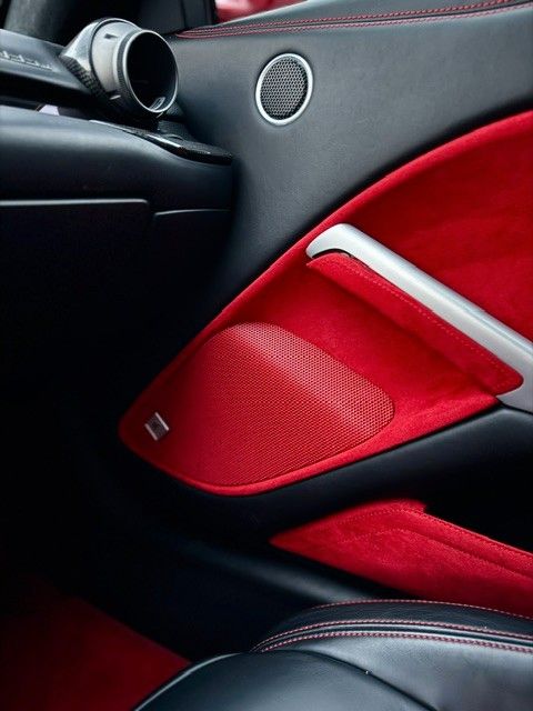 Fahrzeugabbildung Ferrari F12 Berlinetta*Carbon*Lift*Sonderfarbe*Garantie*