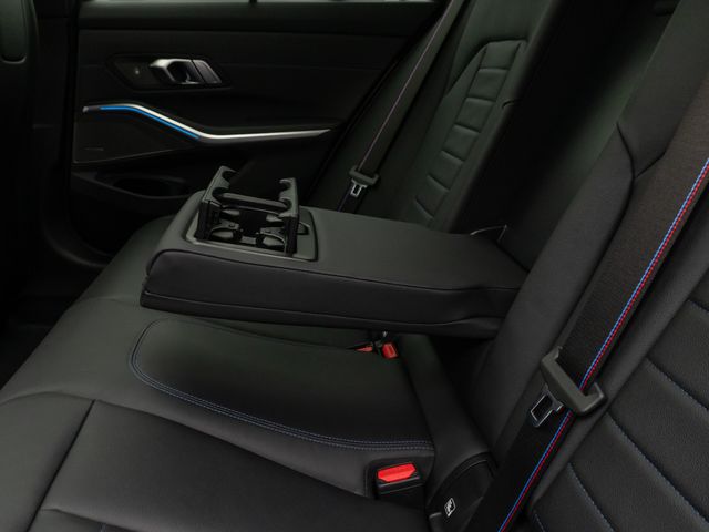 Foto Nummer 29: BMW 340i