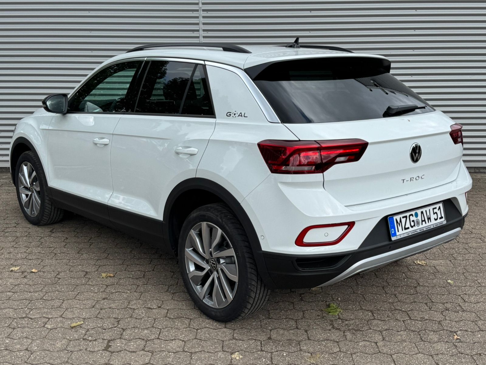 Fahrzeugabbildung Volkswagen T-Roc Goal 1.0 TSI Navi ACC LED