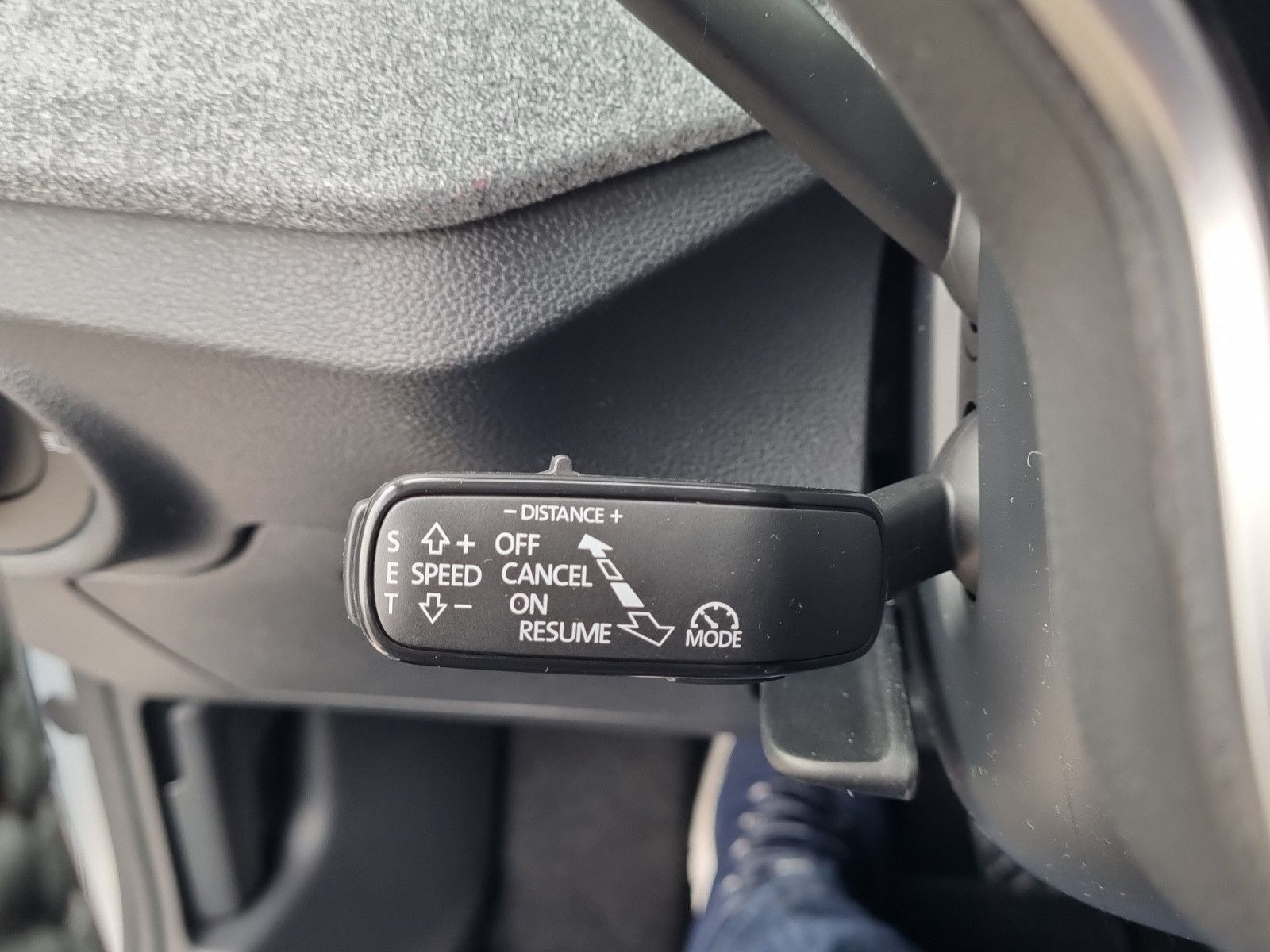 Fahrzeugabbildung SKODA Kamiq Tour 1,0 TSI 85KW/110PS Fahrassi Clever