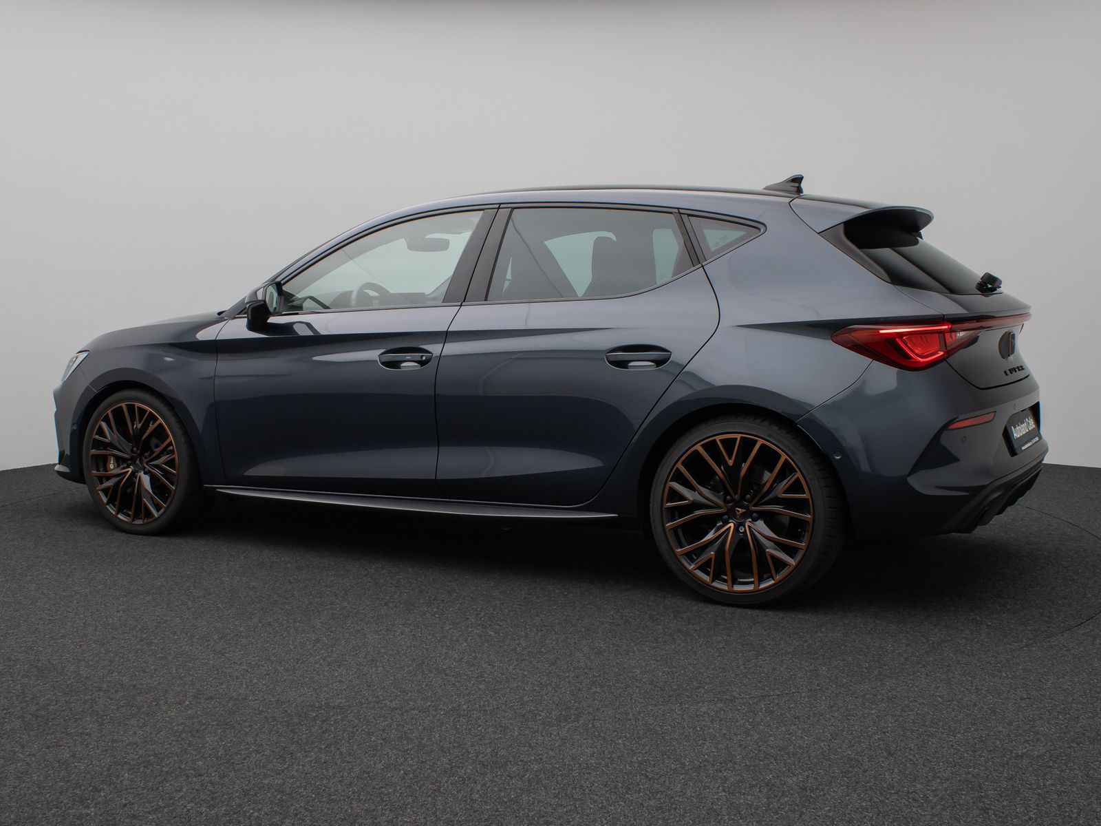 Fahrzeugabbildung CUPRA Leon DAB Kamera Lenkrhzg ACC LED Sport