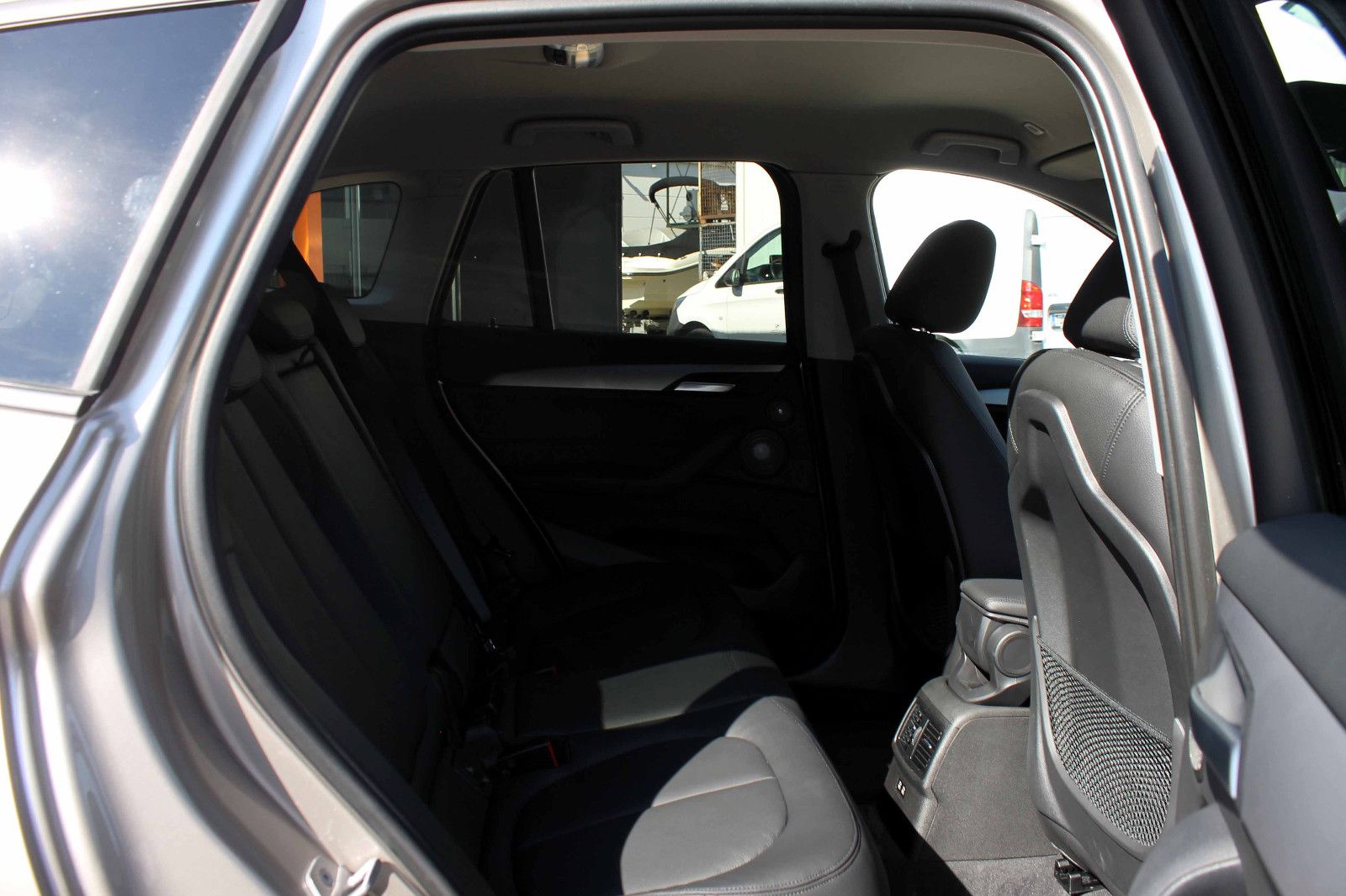 Fahrzeugabbildung BMW X1 xDrive25e Advantage LED KAM ACC SHZ NAV H&K