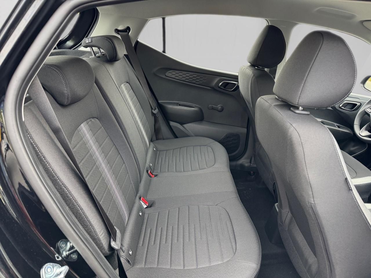 Fahrzeugabbildung Hyundai i10 SELECT SpurH