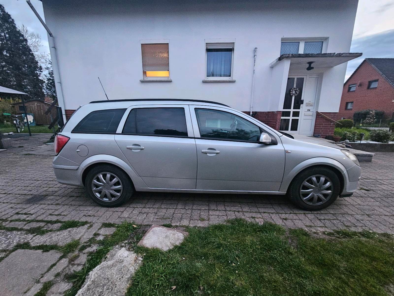 Opel Astra 2005 — engine 105 HP (77kW)