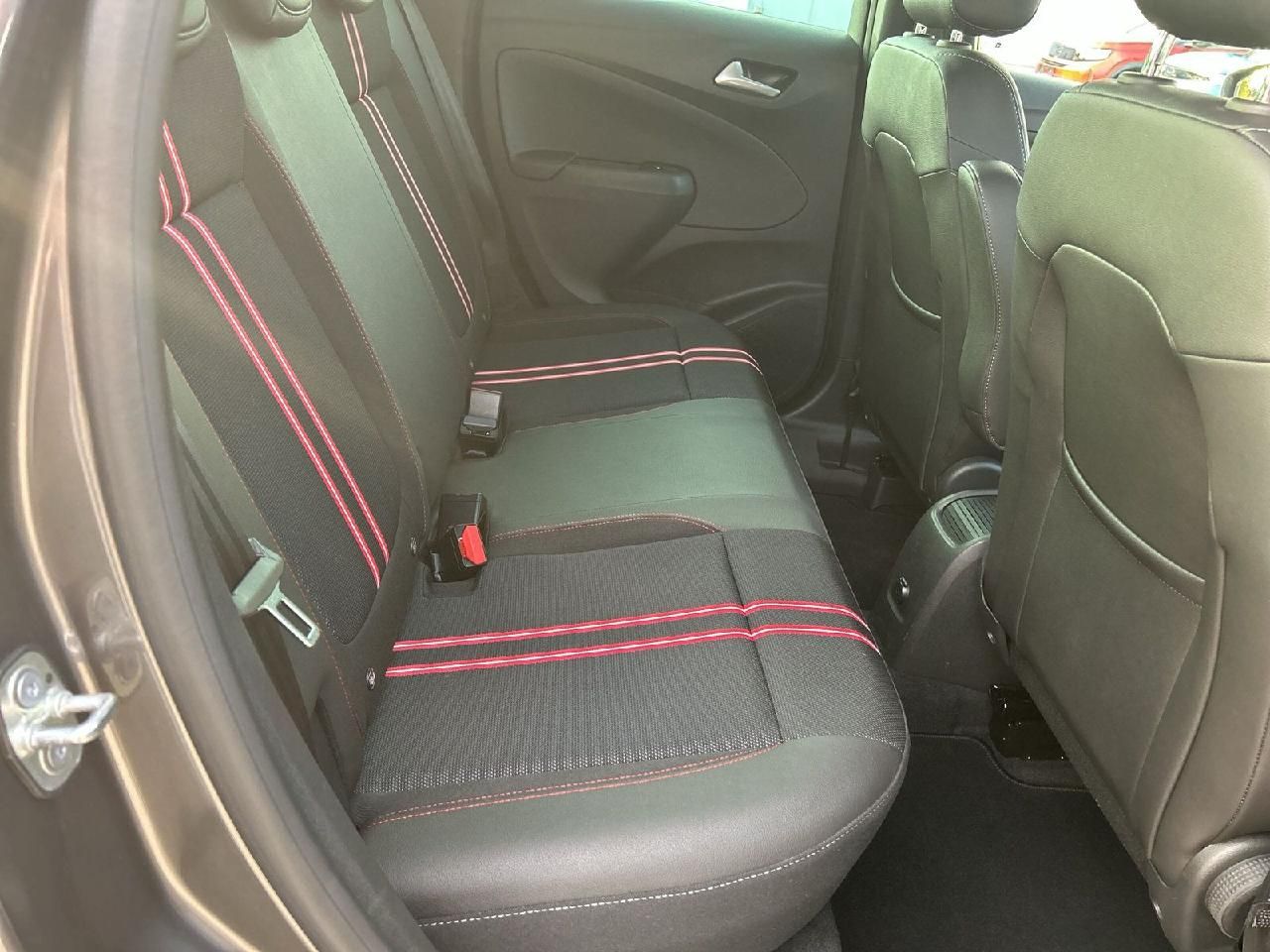 Fahrzeugabbildung Opel Crossland GS Line, AHK, Allwetter
