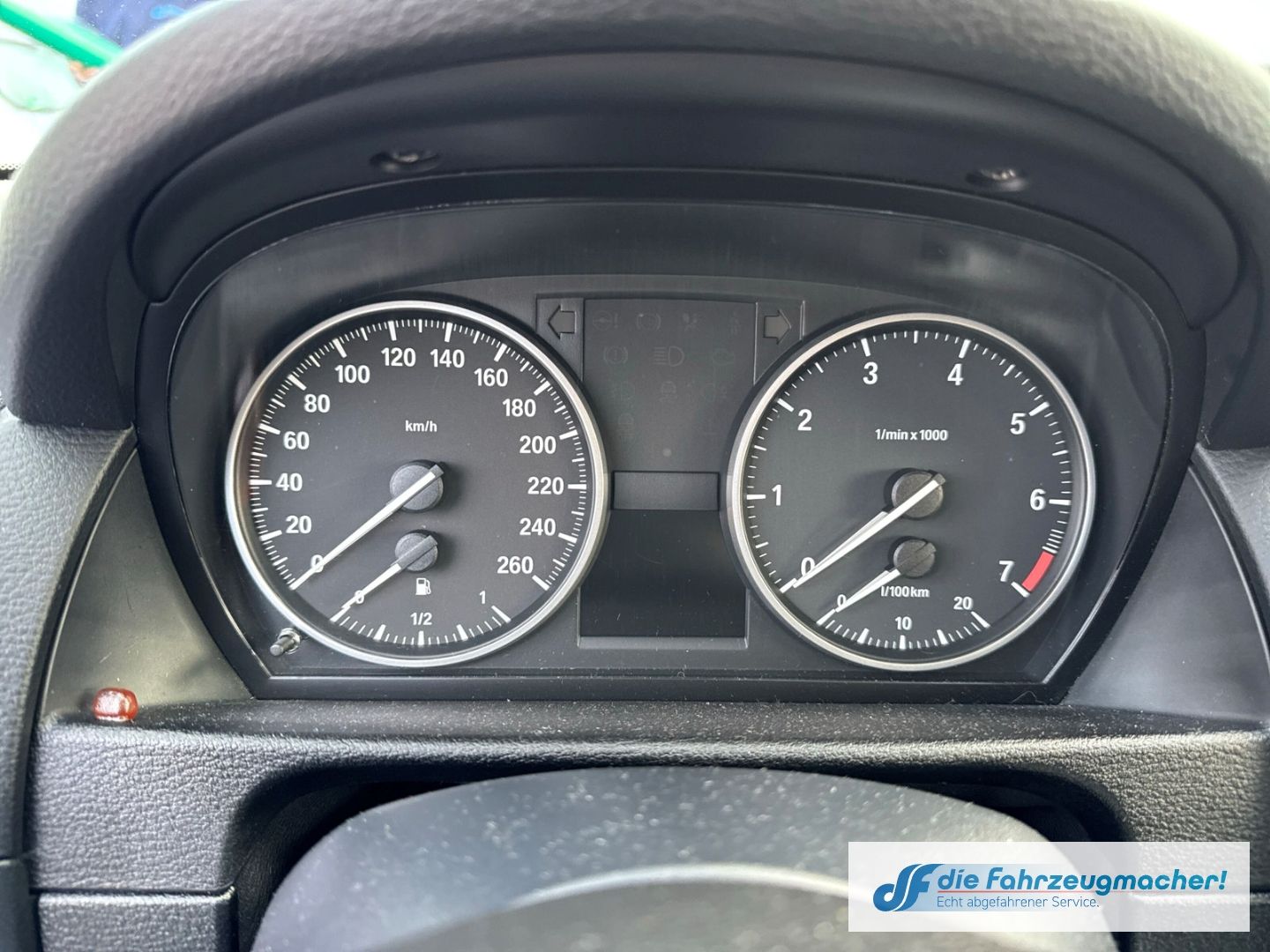 Fahrzeugabbildung BMW X1 18i sDrive Navi Klimaautom *MOTORSCHADEN