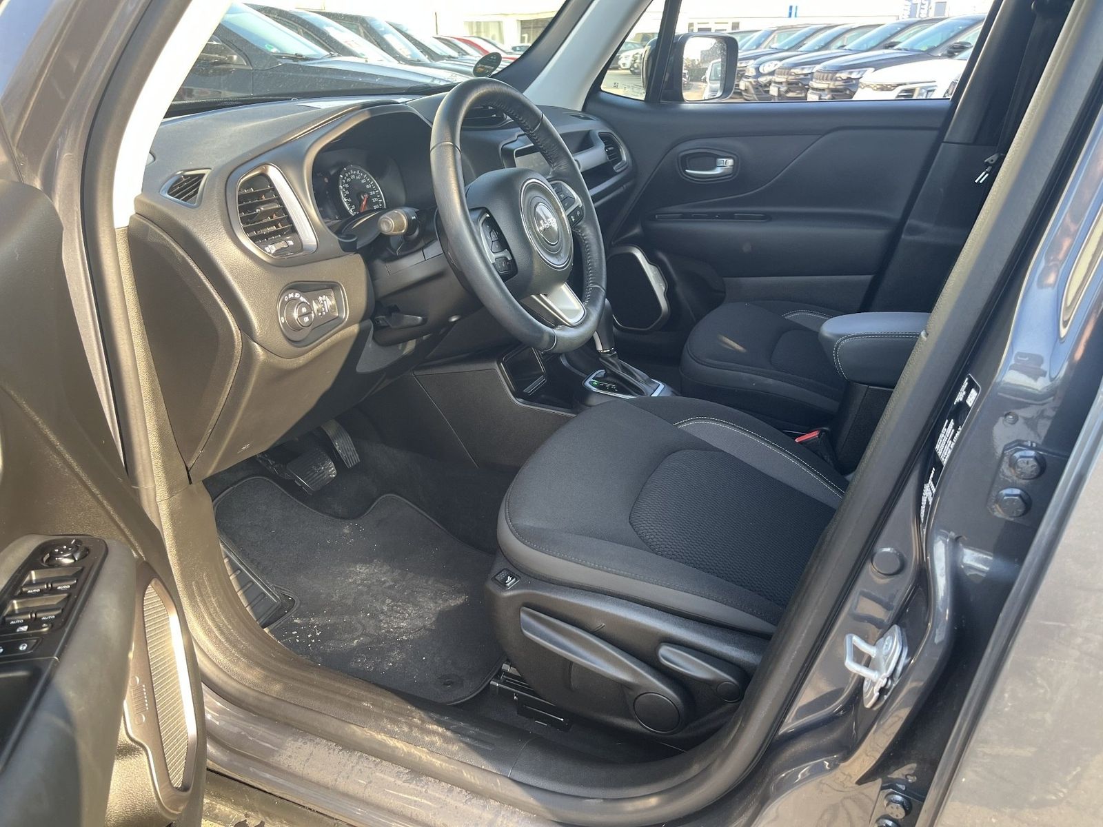 Jeep Renegade - Bild 9