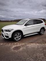 BMW X1 xDrive18d -M-Paket - BMW X1 mit Diesel-Antrieb: Limousine