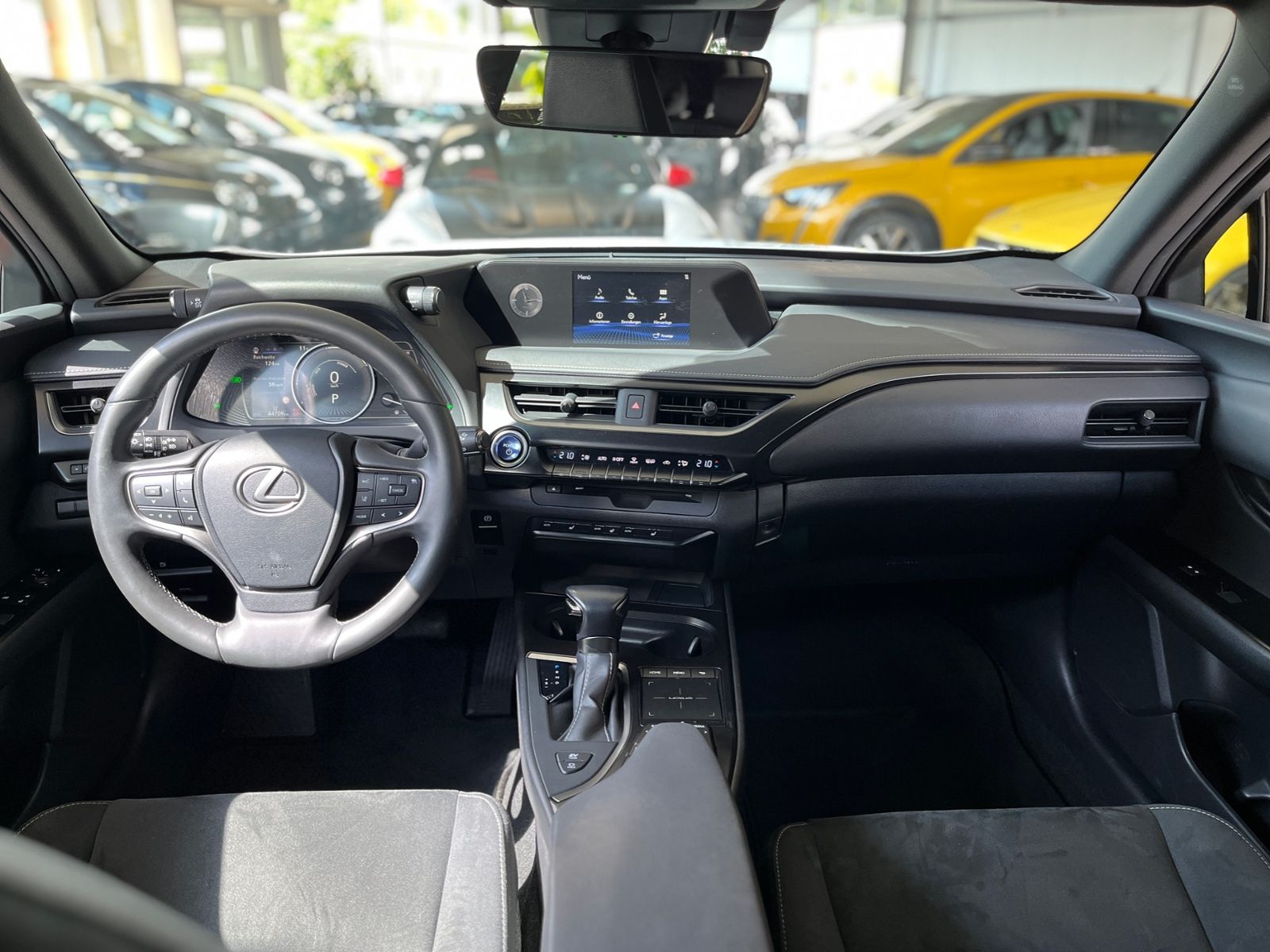 Fahrzeugabbildung Lexus UX 250 h Style Edition Full Link RFK KLIMA LED