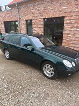 Mercedes-Benz E 200 KOMPRESSOR T CLASSIC Classic - Mercedes-Benz E 200 aus 2003