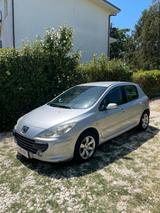 Peugeot 307 1.6 16V HDi 90CV 5p. D-Sign - Peugeot 307 mit Diesel-Antrieb: Limousine