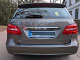 Mercedes-Benz B 180 - - Mercedes-Benz B 180: Von Privat