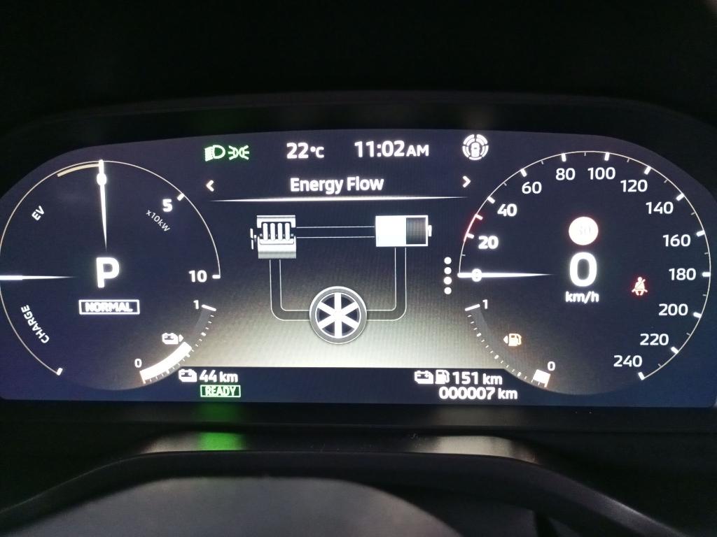 Mitsubishi Outlander Plug-in Hybrid 2.4L Select