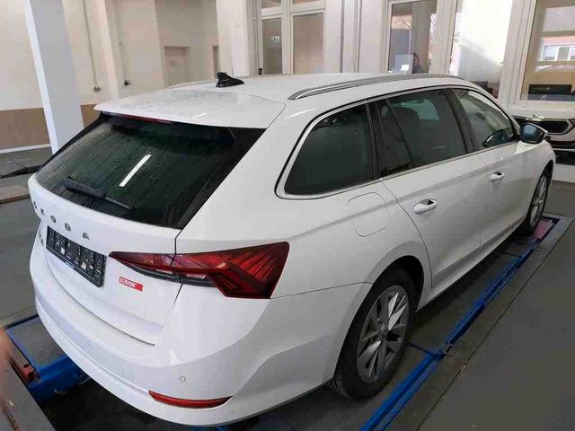 Octavia Combi 2.0 TDI Style AHK NAVI HEAD UP