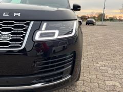 Fahrzeugabbildung Land Rover Range Rover SDV8 VOGUE PANO HUD ACC MERIDIAN