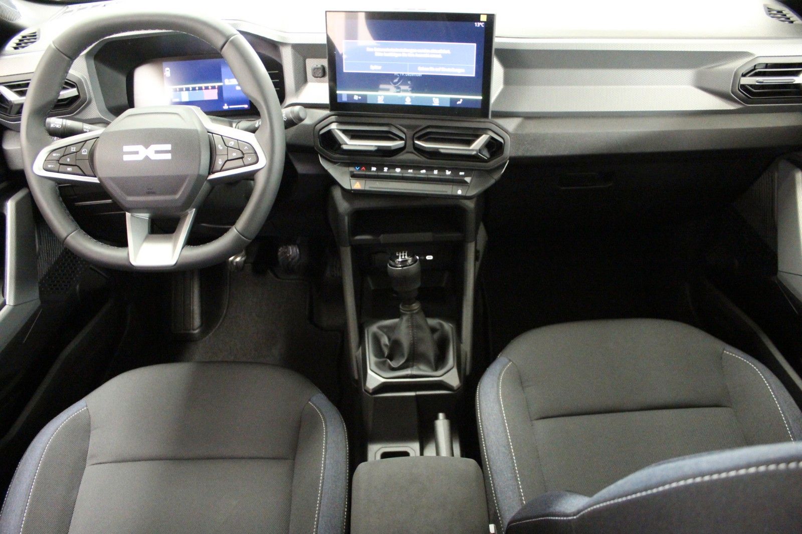 Fahrzeugabbildung Dacia Duster mild hybrid 140 Expression*Winterp.*MY 26