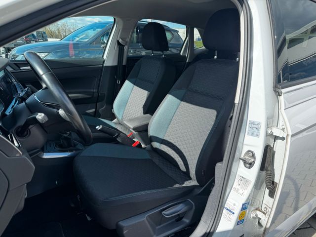 Fahrzeugabbildung Volkswagen Polo VI IQ.DRIVE >Navi/Sitzheiz/Einparkhilfe/ACC