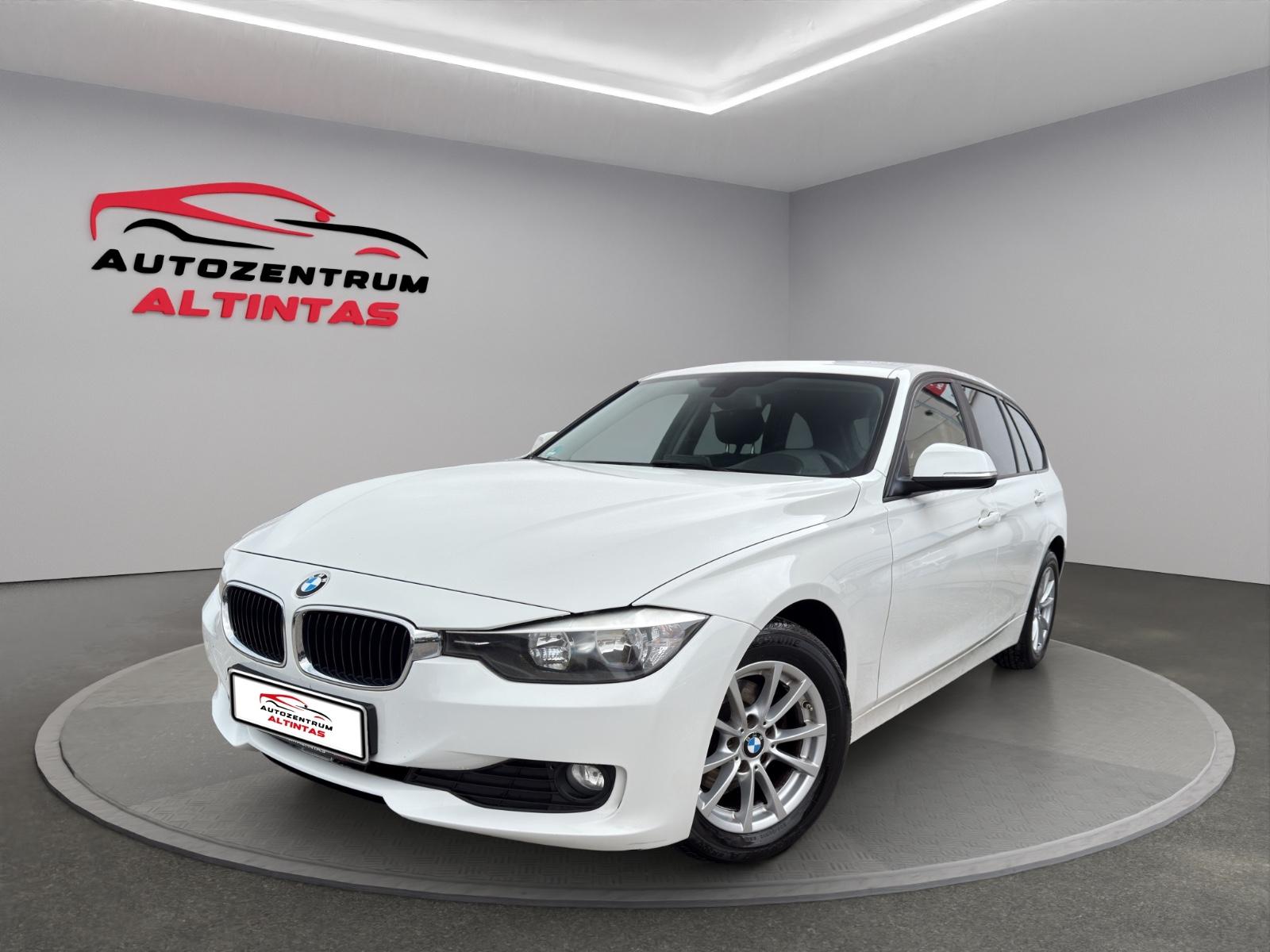 BMW 318 2014 — rear view