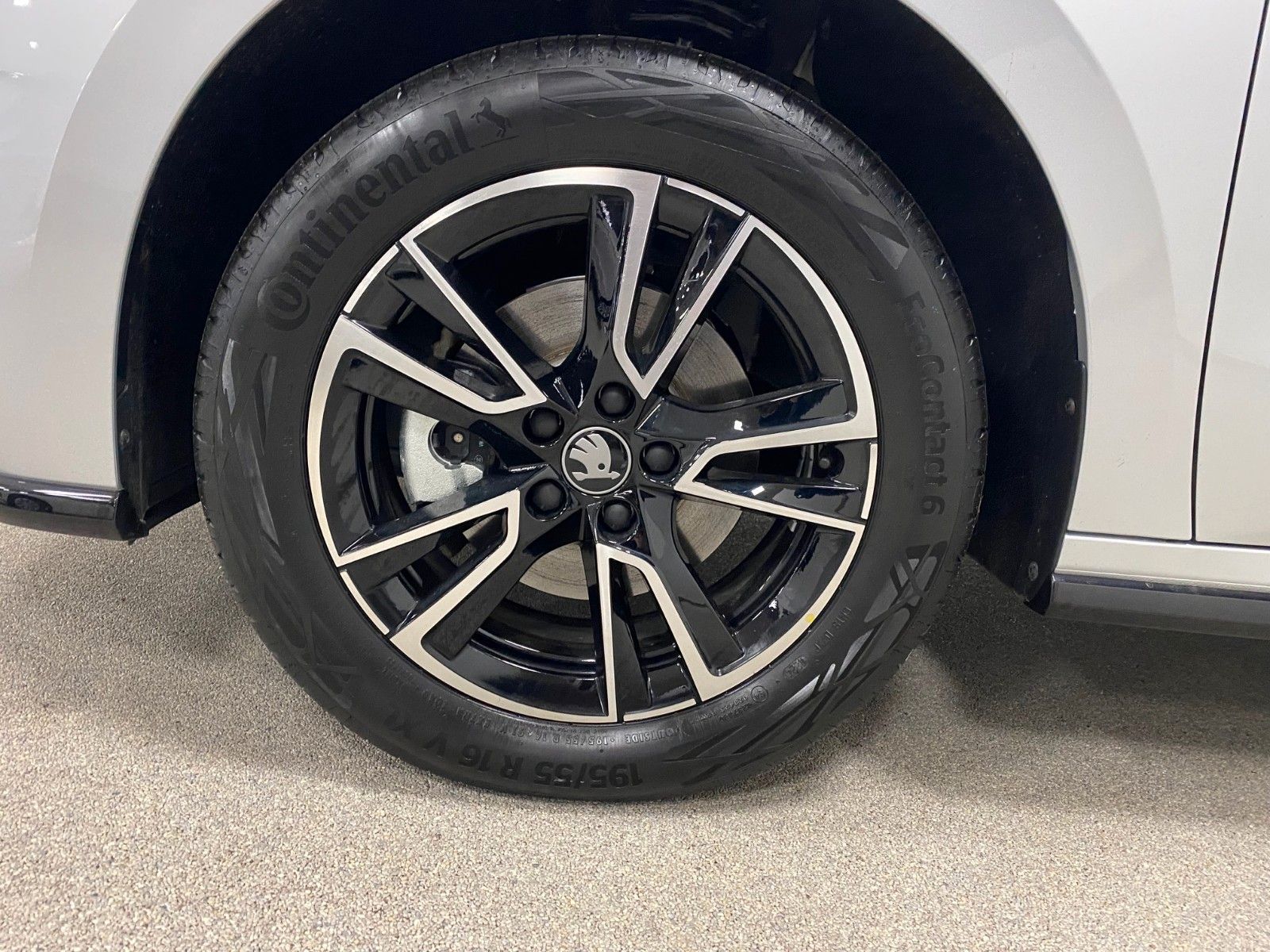 Fahrzeugabbildung SKODA Fabia 1.0l TSI DSG Monte Carlo+2030 GARANTIE+ACC