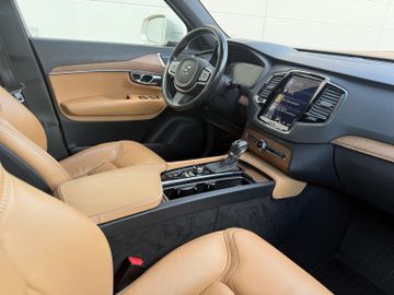 Volvo XC90 - 5