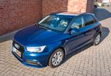 Audi A1 1.6 TDI Sportback design Xenon+BOSE+S-line 