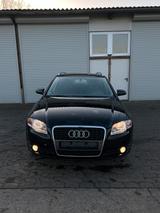 Audi A4 B7 2.0 TDI mit Austauschmotor - Audi: Kombi, Austauschmotor