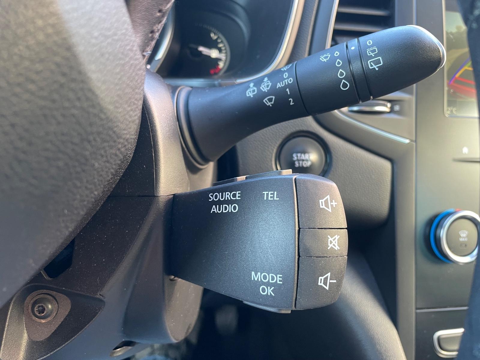 Renault Megane IV 1,3 Limo/Navi/Klima/Kamera/LED/PDC