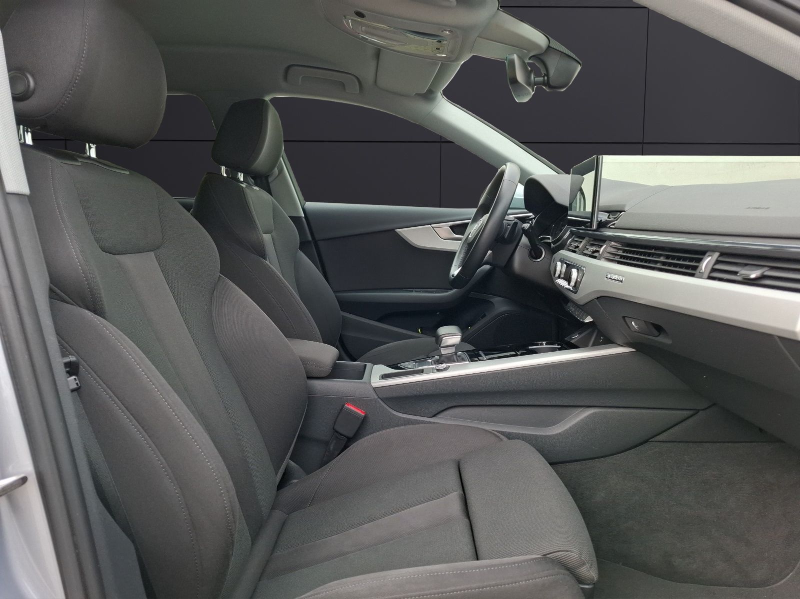 Fahrzeugabbildung Audi A4 Avant 40 TDI quattro S-tronic AHK Navi ACC PD