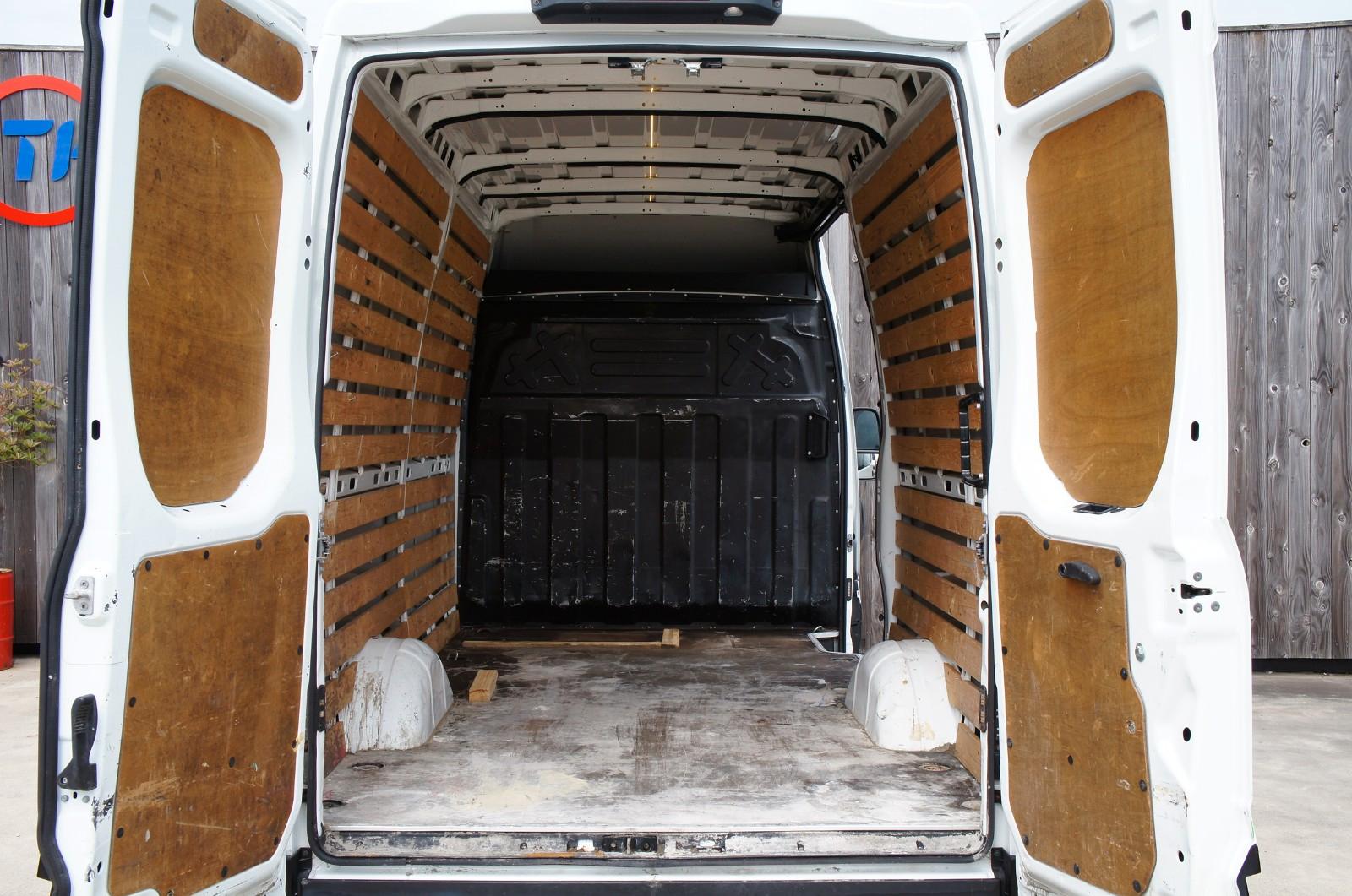 Iveco Daily 35S13 Hi-Matic 2.3 HPi L2H2