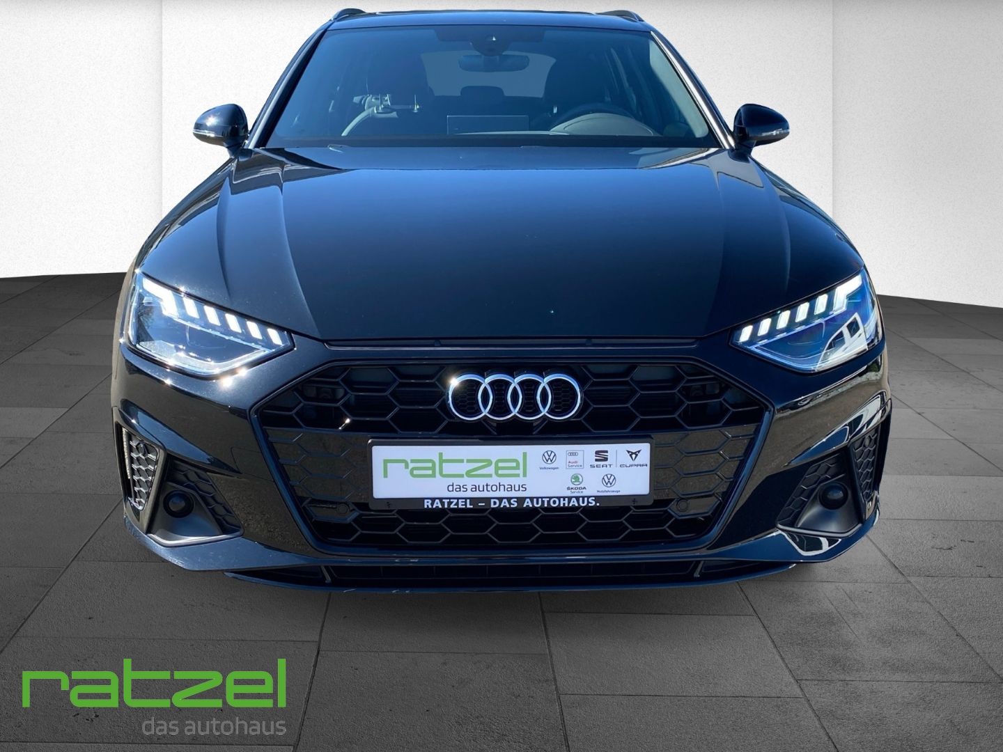 Fahrzeugabbildung Audi A4 Avant S line 40 TDI Navi LED ACC DAB SHZ Spur