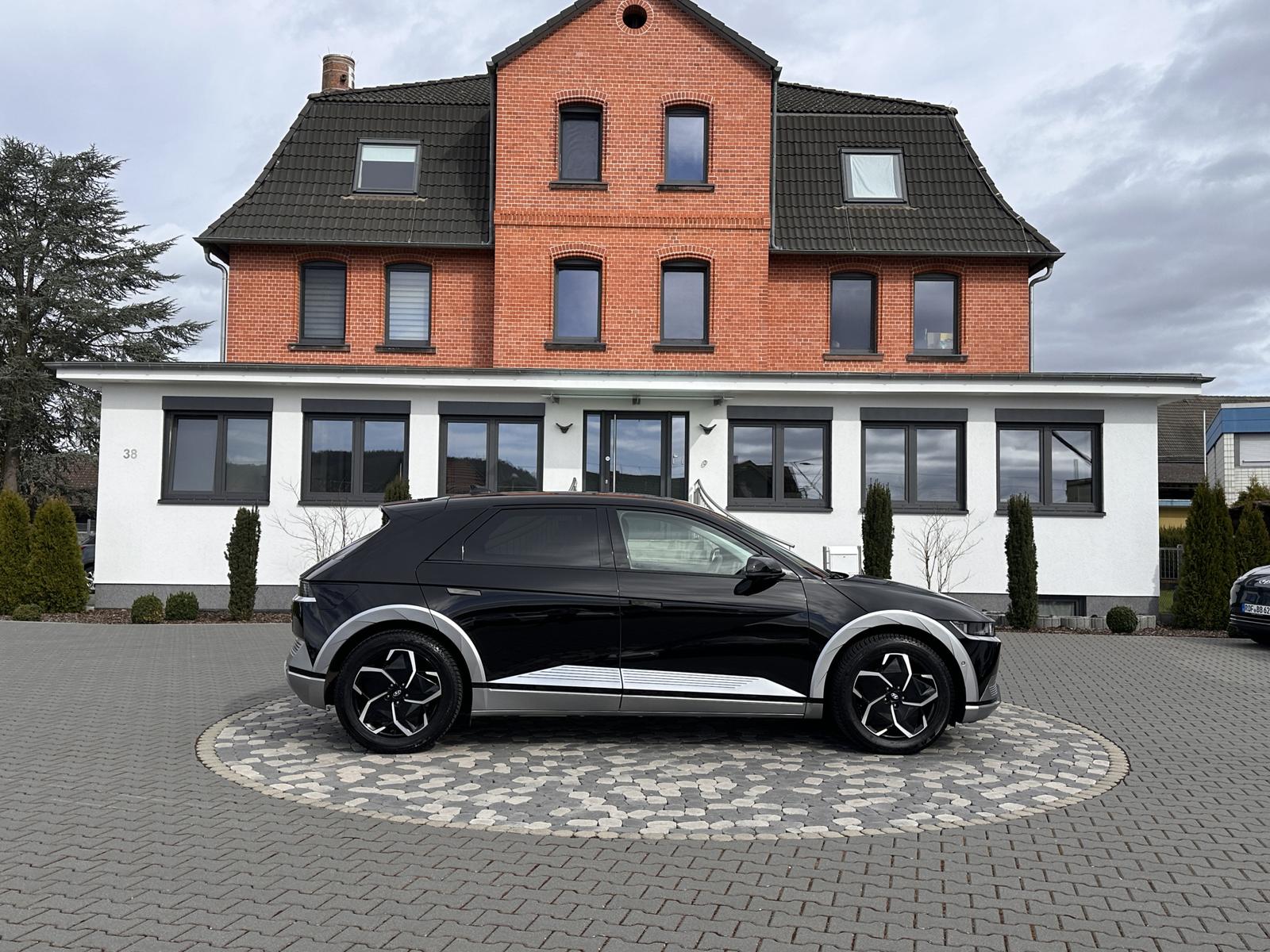 Hyundai Ioniq 5 Uniq 4WD PIXEL HUD RELAX MEMO BOSE 360°