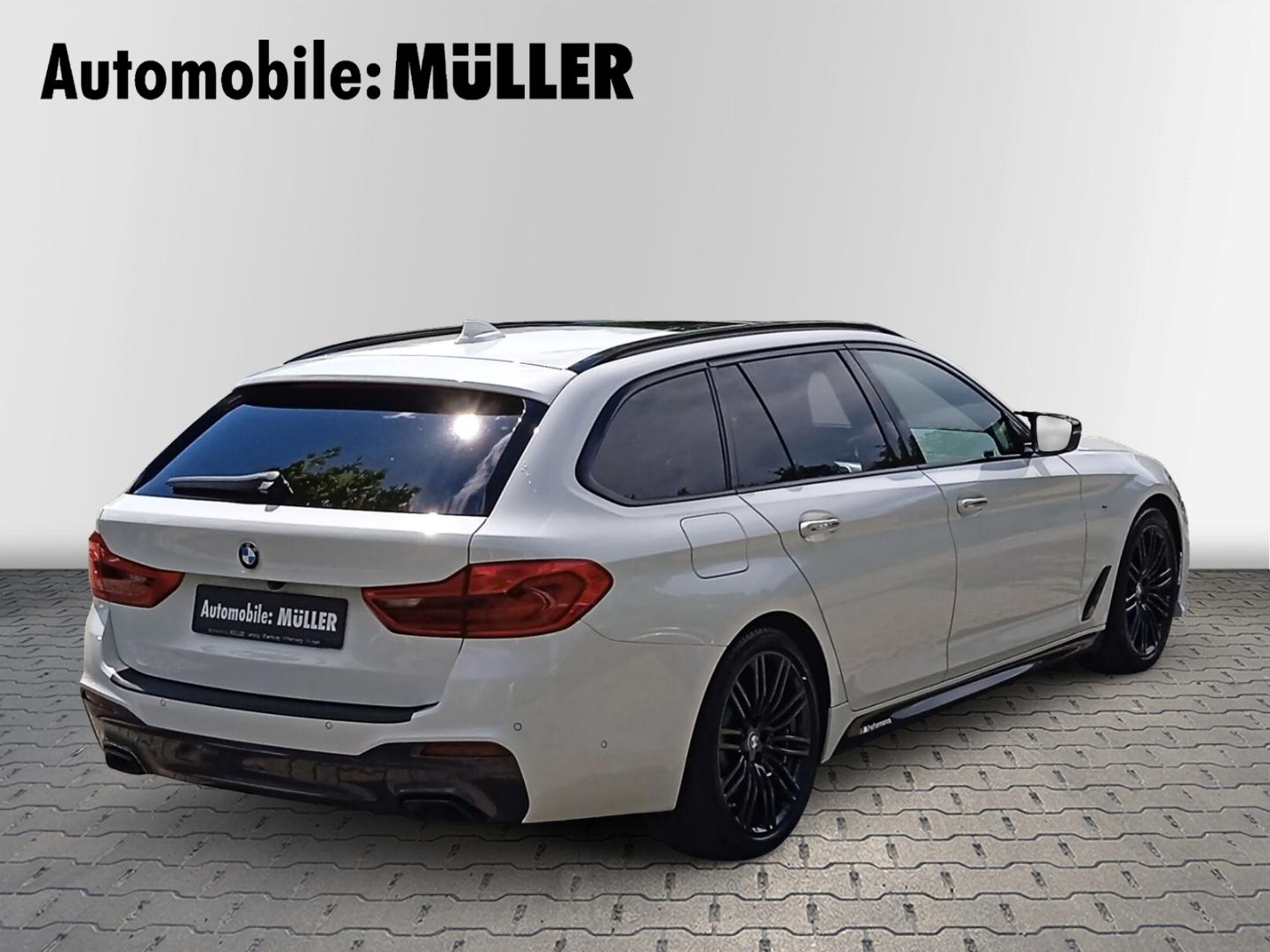 BMW 520 d Tour. MSport+HUD+AHK+ACC+ADPT. LED+KAMERA+