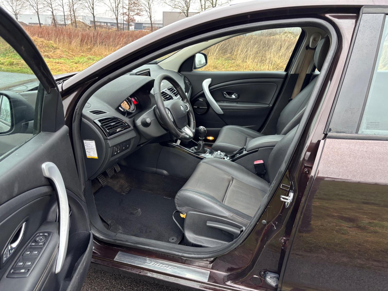 Renault Megane 2012 — photo 10
